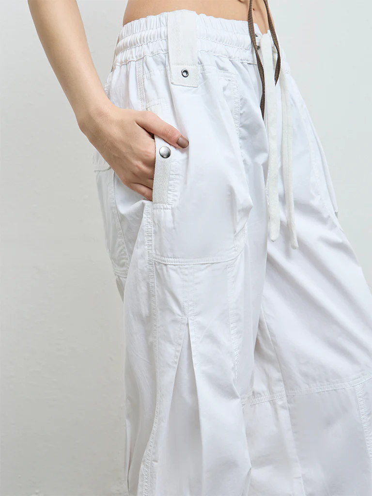 Nuon White Solid High-Rise Cotton Cargo Pants - Image 3