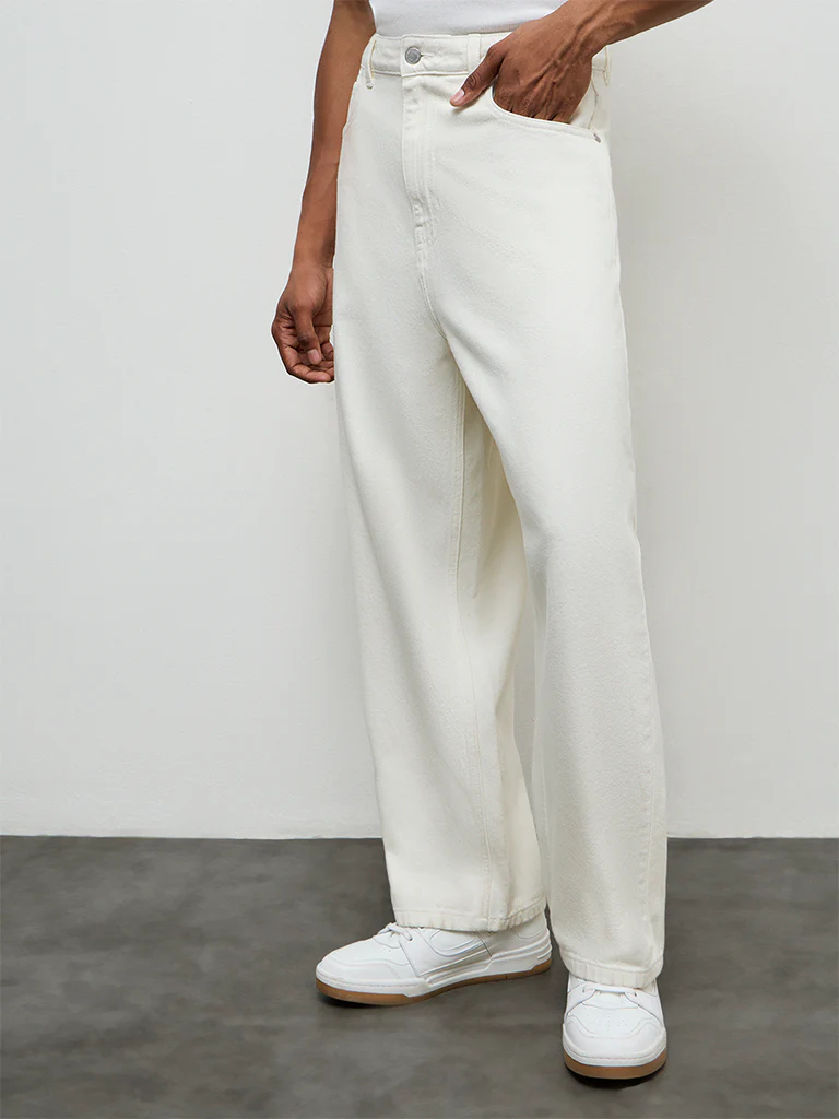 Nuon White Solid Relaxed-Fit Mid-Rise Jeans - Image 2