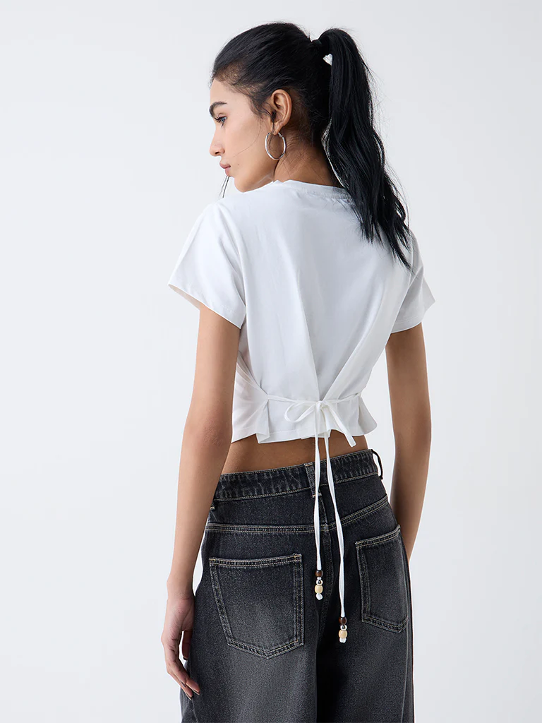 Nuon White Text Pattern Cotton-Blend T-Shirt - Image 4