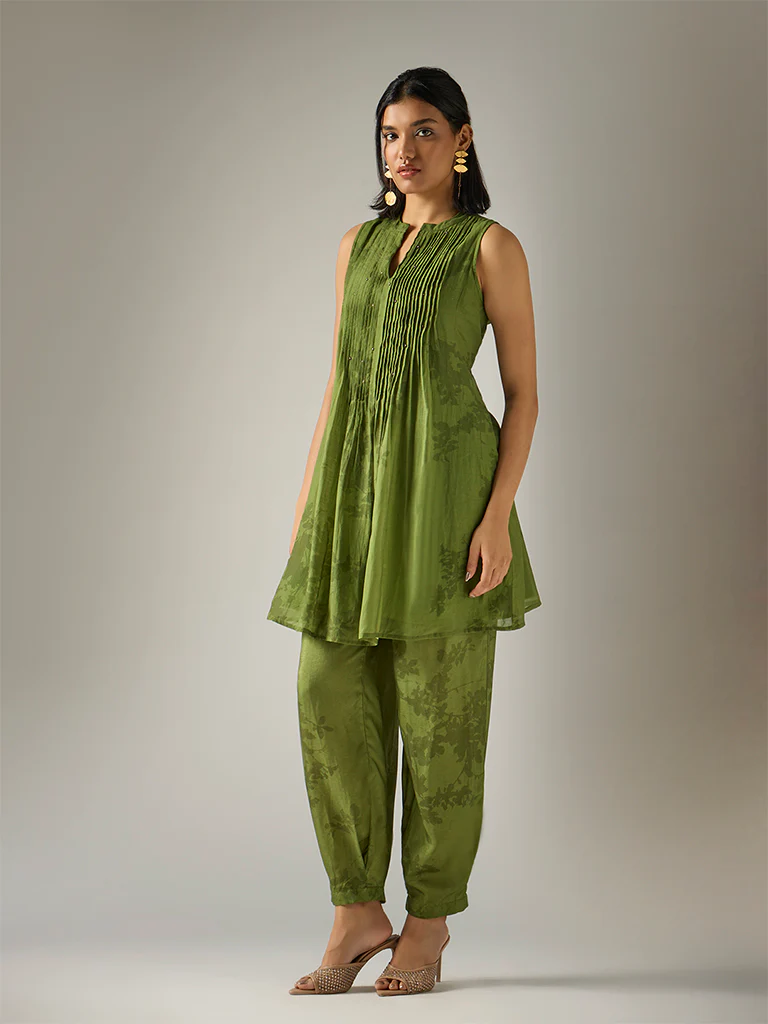 Printed Tapered Pants – Green - Image 2