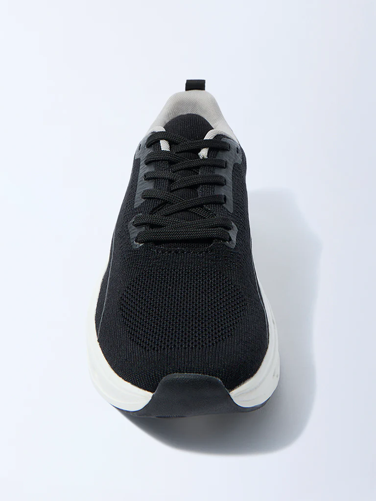 SOLEPLAY Black Knit-Textured Jogger Shoes - Image 3