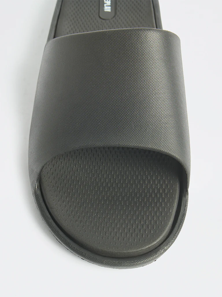 SOLEPLAY Black Pool Slides - Image 4