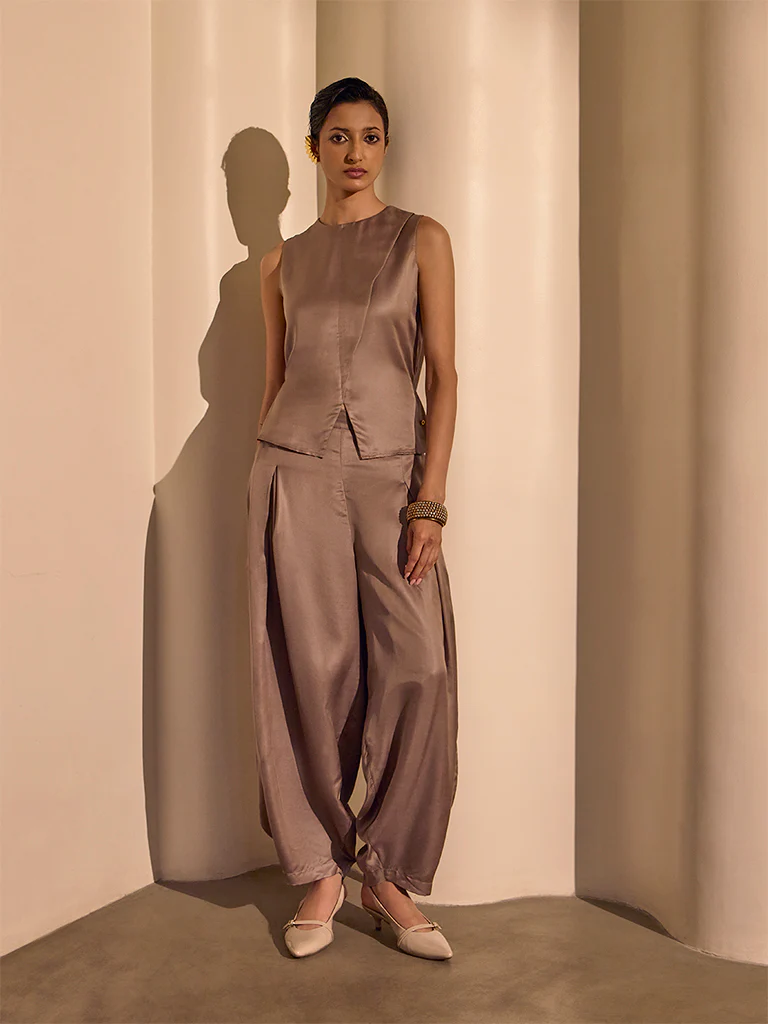 Solid Tie-Back Top – Brown - Image 2