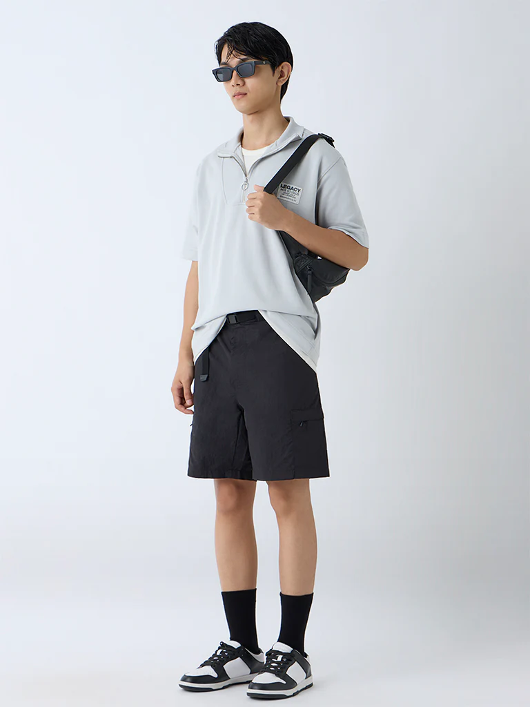 Studiofit Black Solid Relaxed-Fit Mid-Rise Shorts