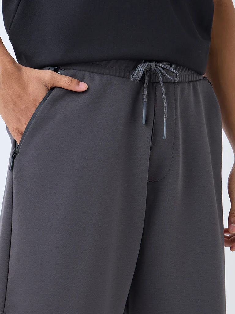 Studiofit Charcoal Solid Relaxed-Fit Mid-Rise Shorts - Image 3