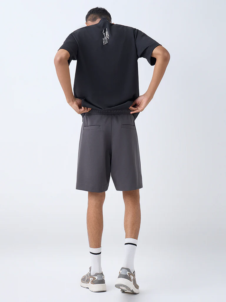 Studiofit Charcoal Solid Relaxed-Fit Mid-Rise Shorts - Image 4