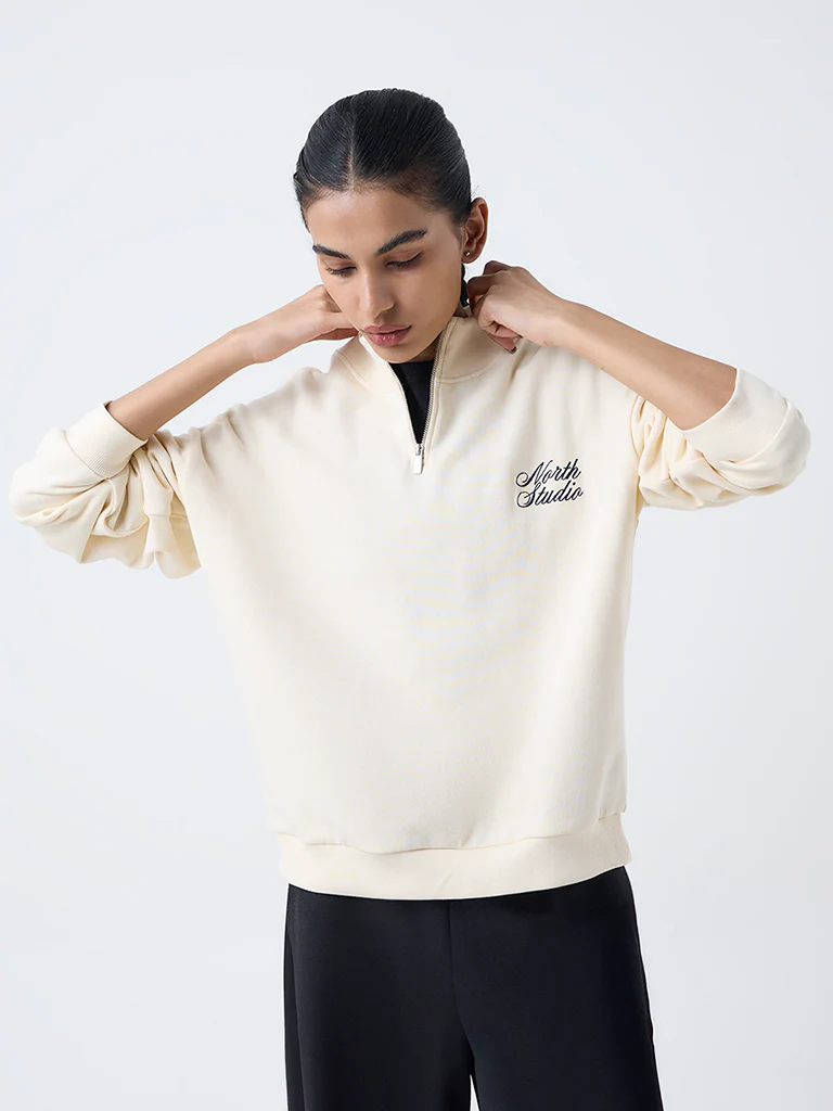 Studiofit Cream Text Design Cotton Sweatshirt