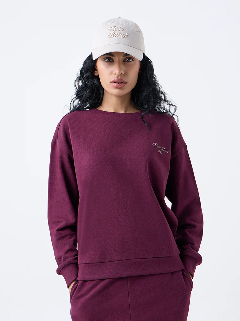 Studiofit Plum Text Design Cotton Sweatshirt