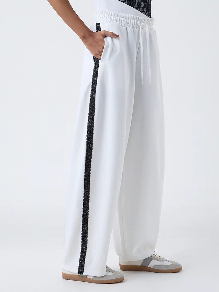 Studiofit White Lace-Detailed High-Rise Pants - Image 2
