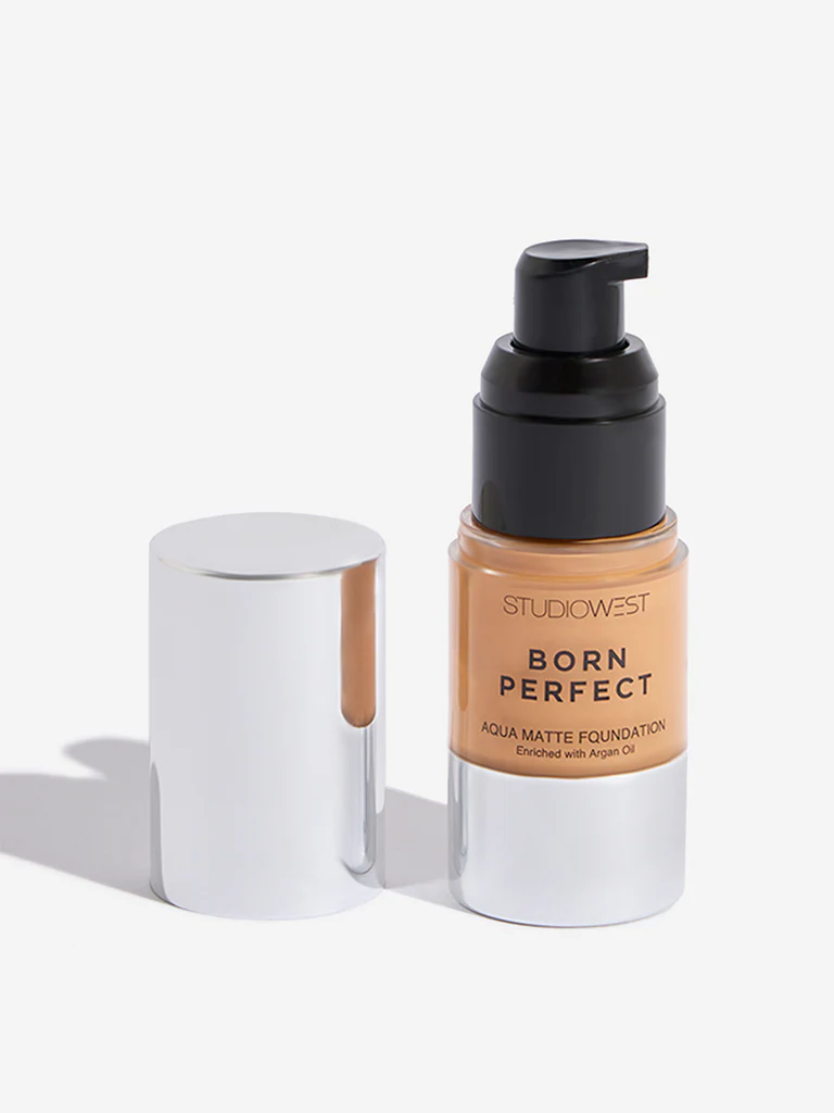 Studiowest Caramel Born Perfect Aqua Matte Foundation - 23 ml