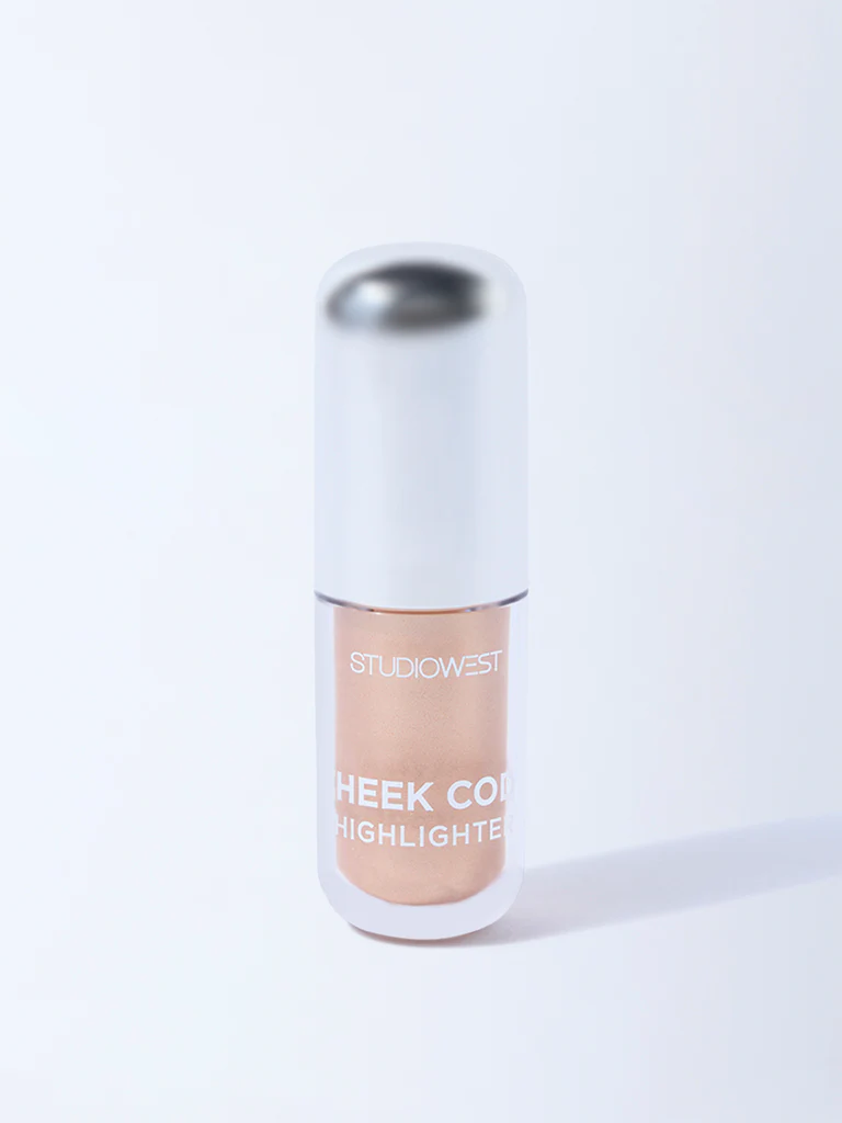 Studiowest Cheek Code Golden Glaze Highlighter - 3.8 gm - Image 3