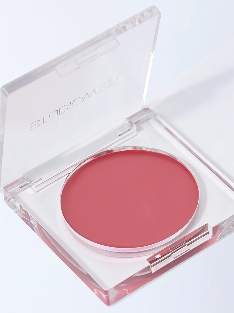 Studiowest Cheek Code Pink Chiffon Creme Blush - 3 gm - Image 3