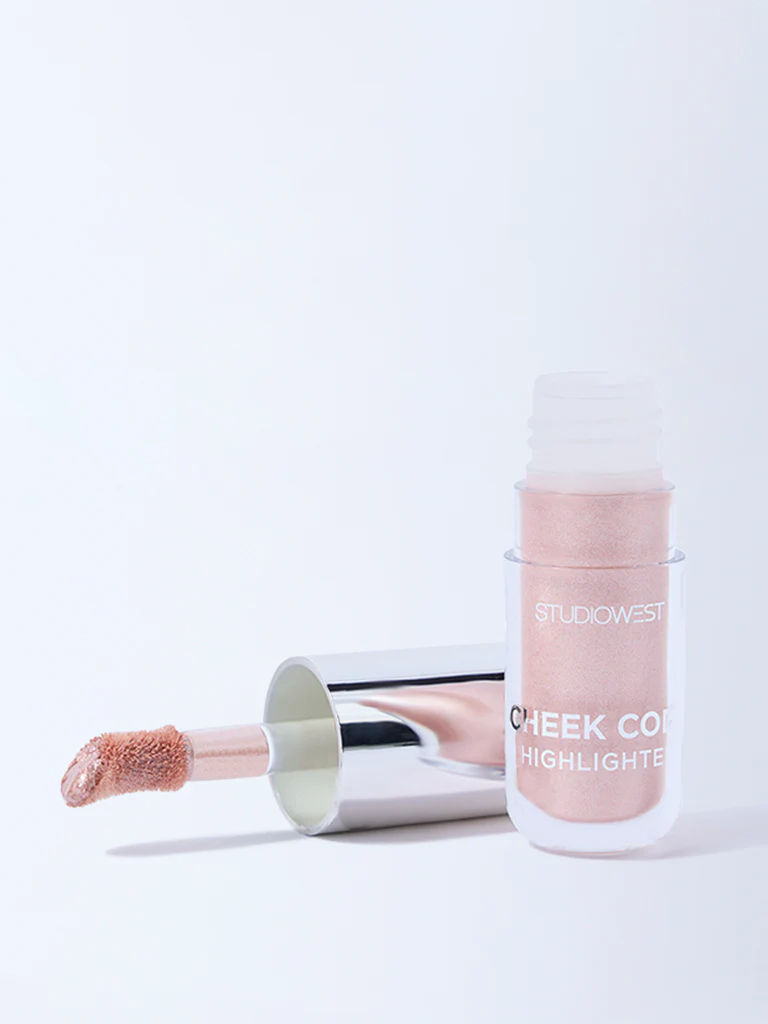 Studiowest Cheek Code Rosy Dew Highlighter - 3.8 gm