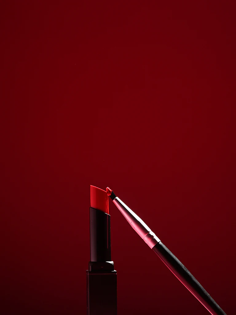 Studiowest Long-Wear Matte Lipstick, R-01, 3.5 GM - Image 4