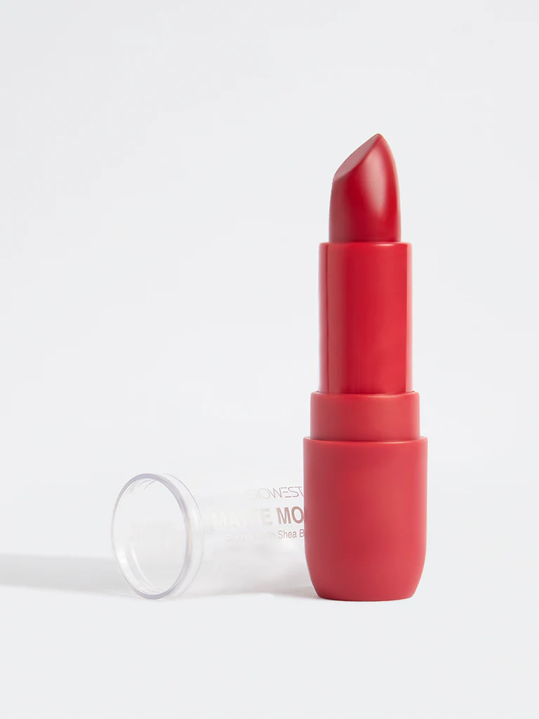 Studiowest Matte Mood Sizzle R-01 Lipstick - 4.2 gm