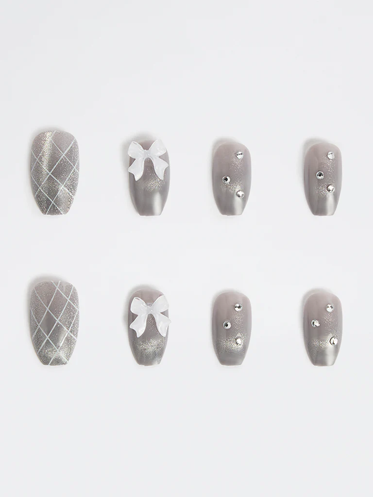 Studiowest Multicolour Silver Cat-Eye Press-On Nail Set