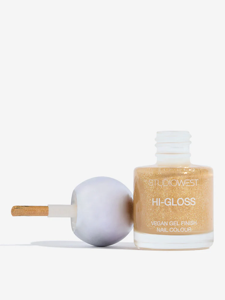 Studiowest Pale Gold G-02 Hi-Gloss Nail Polish - 8 ml