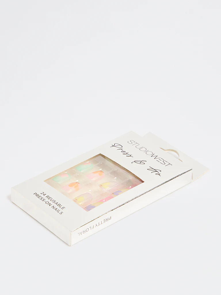 Studiowest Press and Go Pretty Floral Press-On Nail Set - Image 3