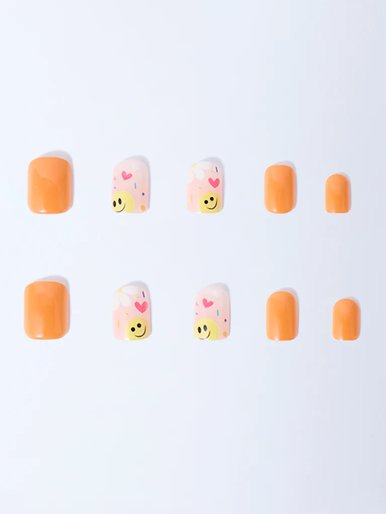Studiowest Press & Go Emoji Reusable Press-On Nail Set