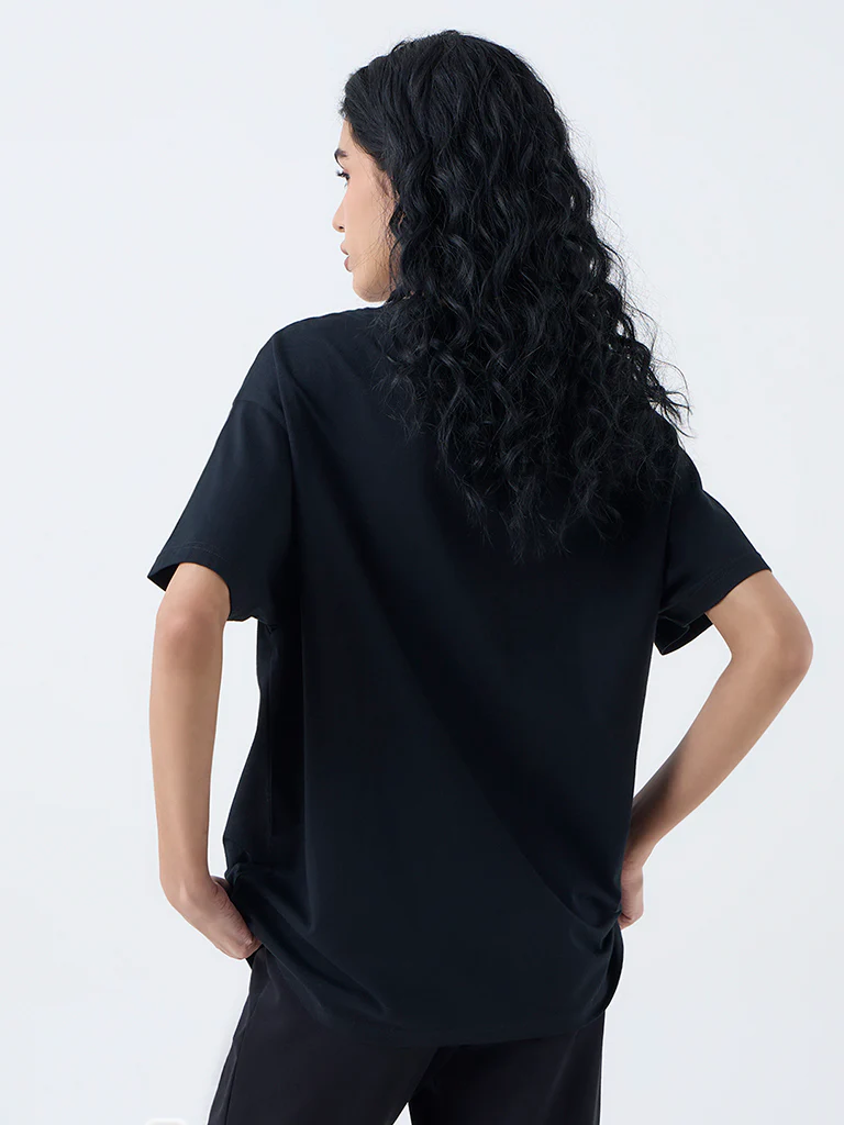 Superstar Black Cityscape-Inspired Cotton T-Shirt - Image 4