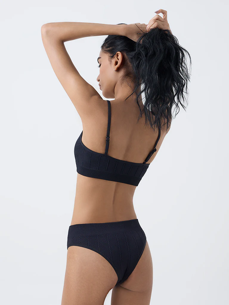 Superstar Black Seam-Free Textured Briefs - Image 4