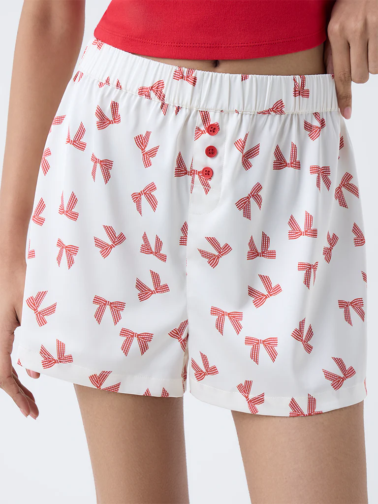 Superstar White Bow Printed High-Rise Shorts - Image 3