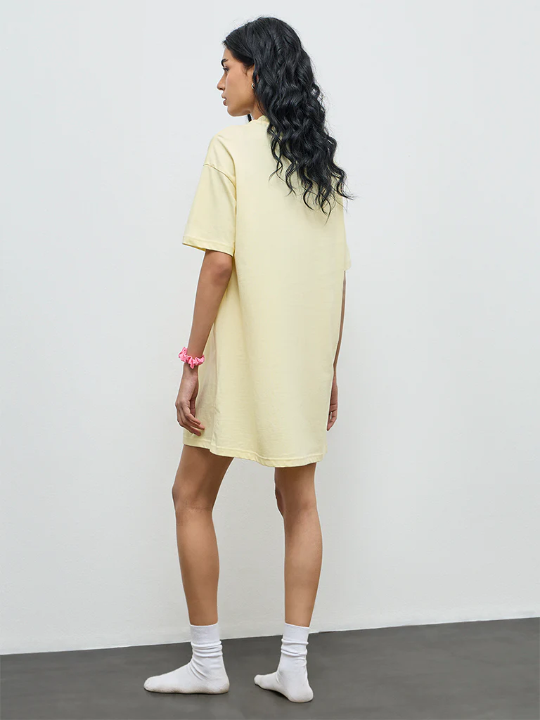Superstar Yellow Graphic Printed Cotton T-Shirt Dress - Image 4