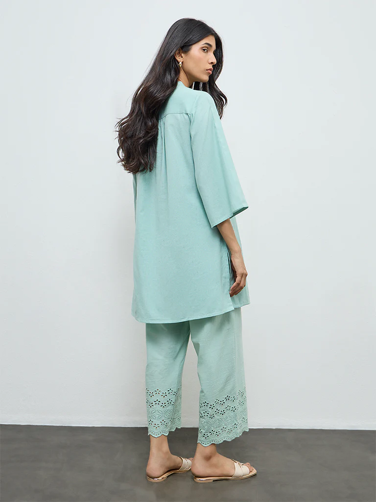 Utsa Aqua Floral Embroidered Cotton-Blend Straight Kurta - Image 4