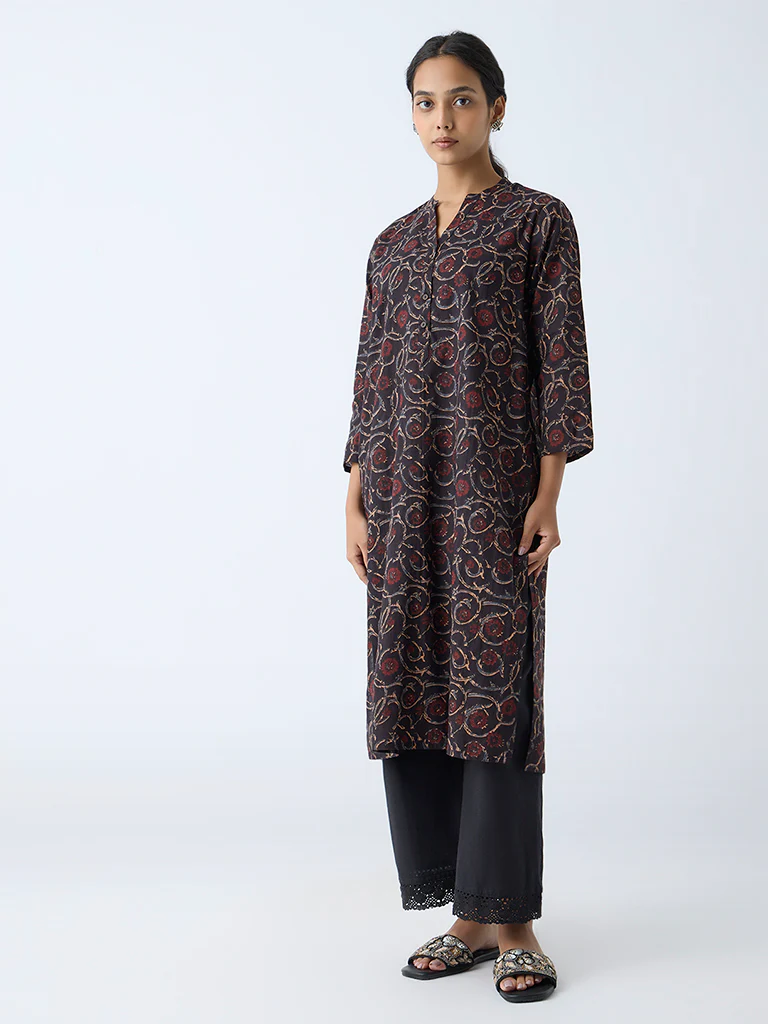 Utsa Black Botanical Printed Straight Cotton Kurta - Image 2