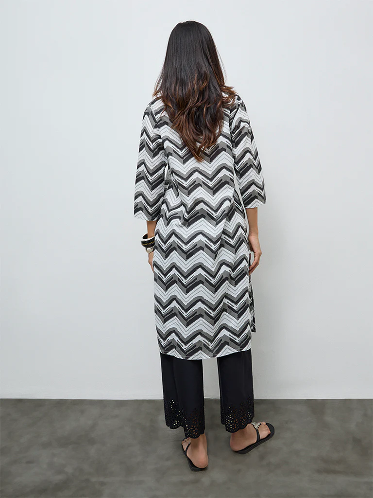 Utsa Black Chevron Cotton Straight Kurta - Image 4
