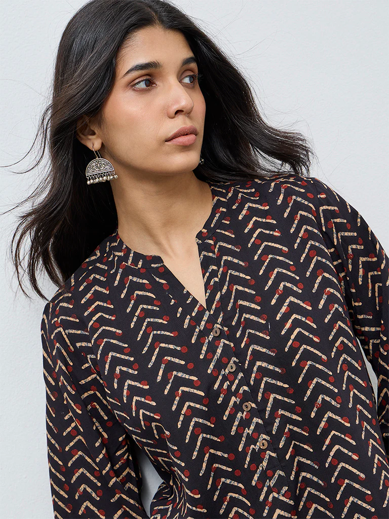 Utsa Black Chevron Printed Tunic - Image 3