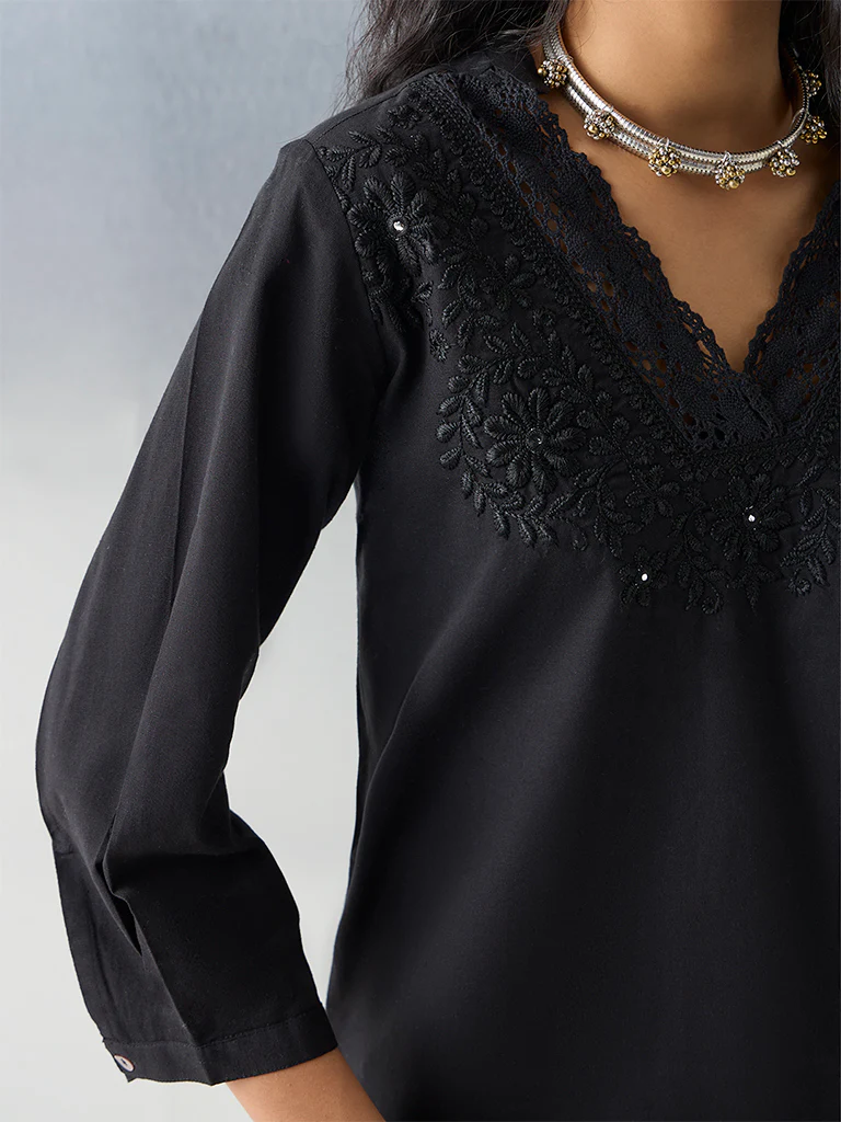 Utsa Black Embroidered Cotton-Blend Tunic - Image 3
