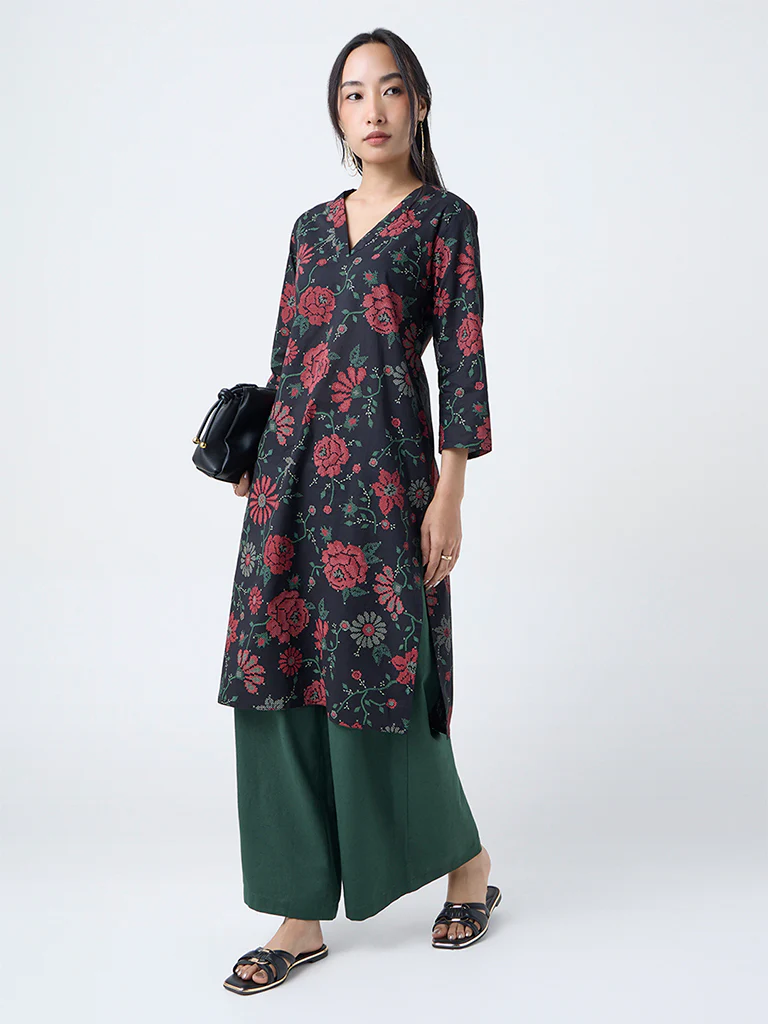 Utsa Black Floral Design Straight Cotton Kurta - Image 2