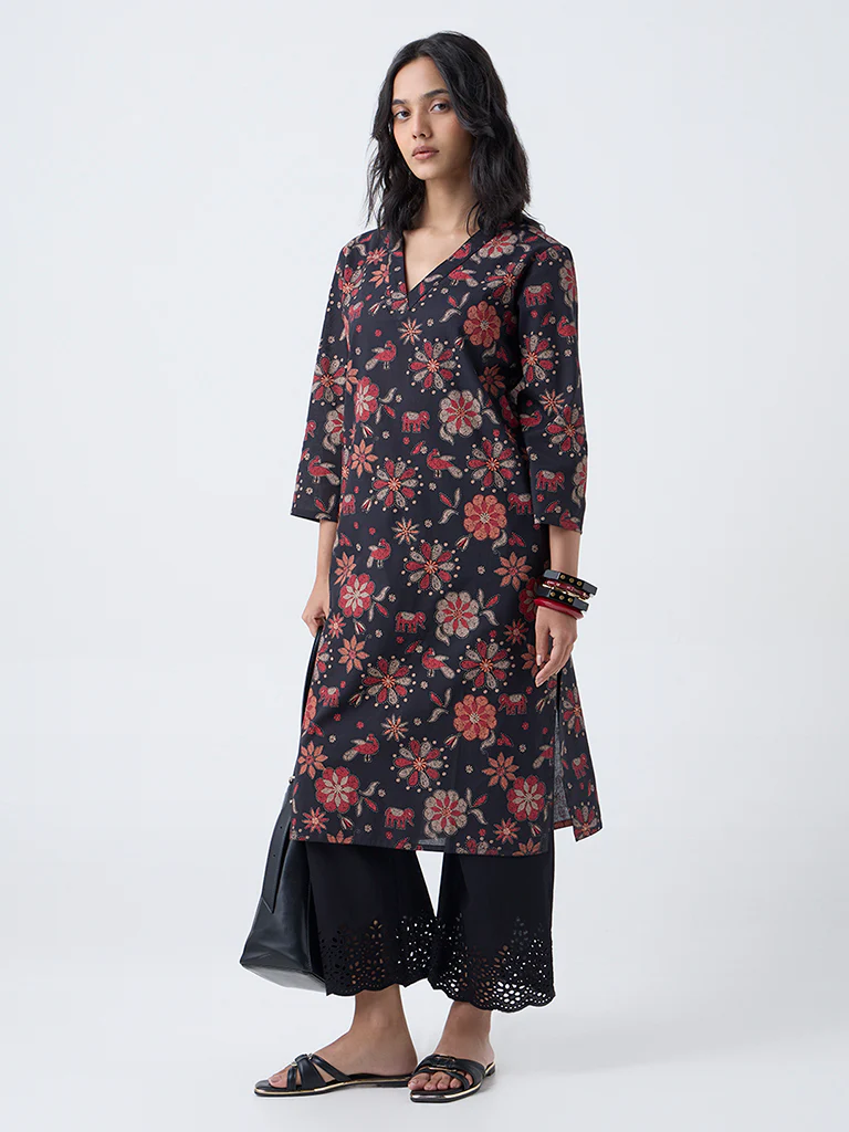 Utsa Black Floral Detailed Straight Cotton Kurta