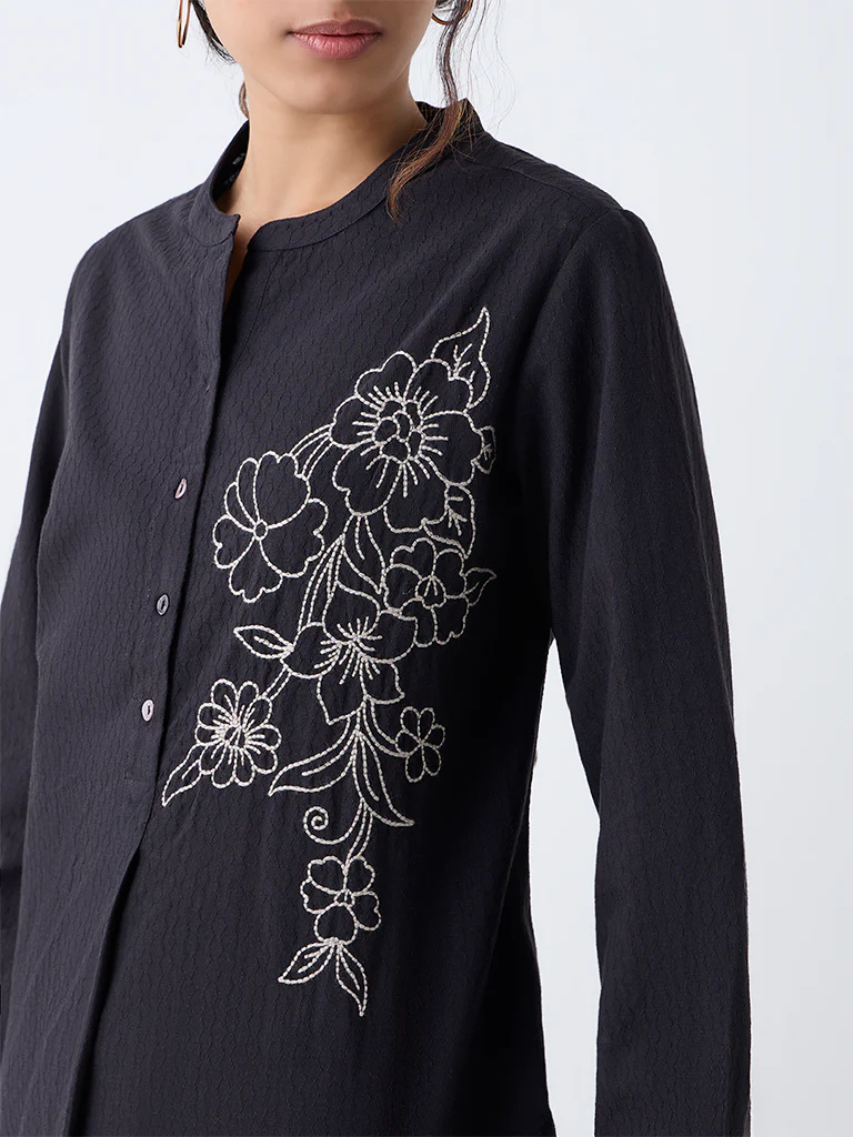 Utsa Black Floral Embroidered A-Line Kurta - Image 3