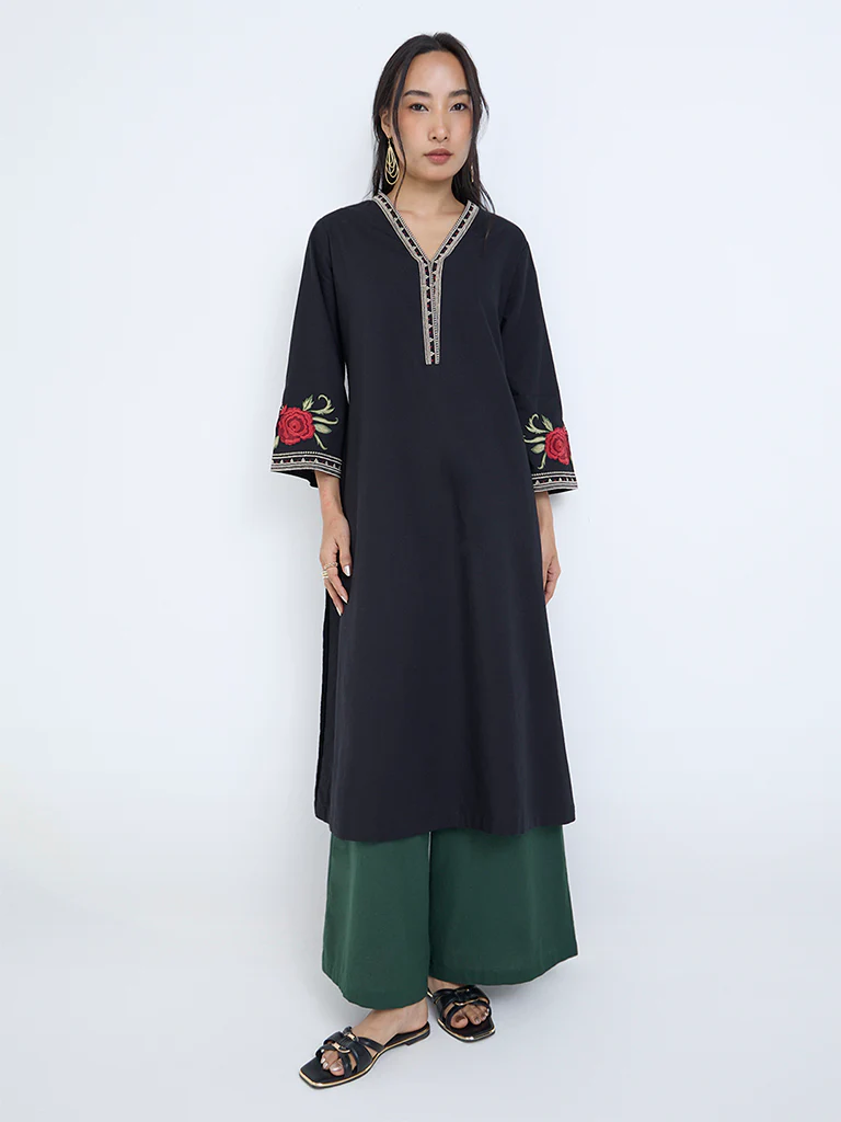Utsa Black Floral Embroidered Cotton-Blend A-Line Kurta