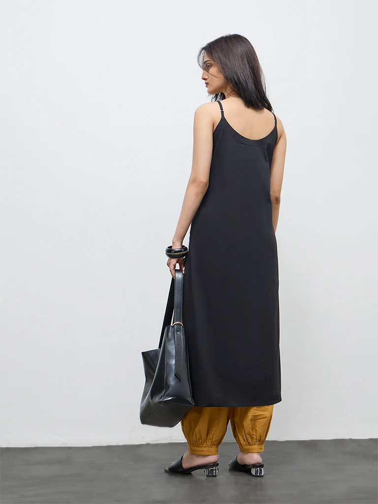 Utsa Black Floral Embroidered Cotton-Blend A-Line Kurta - Image 4