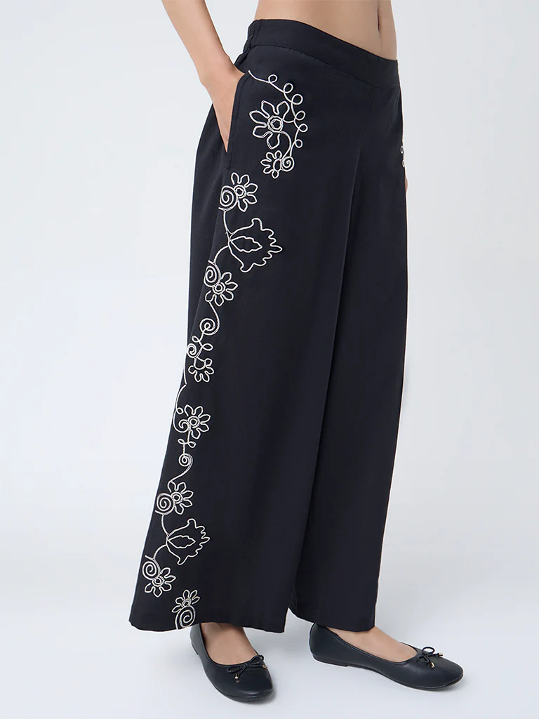 Utsa Black Floral Embroidered Cotton-Blend Palazzos