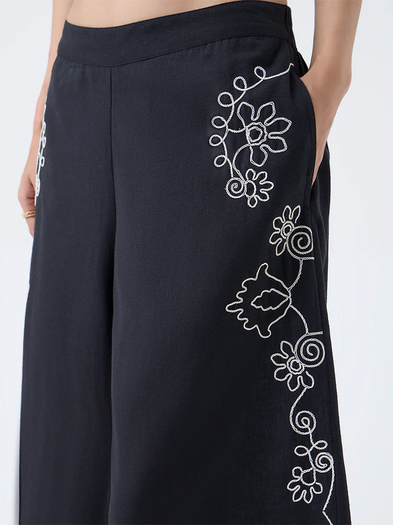 Utsa Black Floral Embroidered Cotton-Blend Palazzos - Image 3