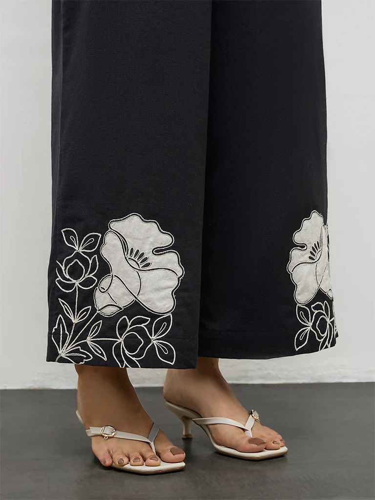 Utsa Black Floral Printed Cotton-Blend Pants - Image 3