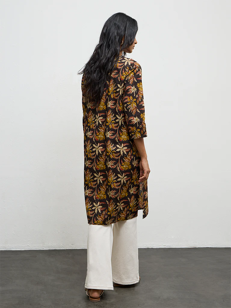 Utsa Black Floral Printed Cotton Straight Kurta - Image 4