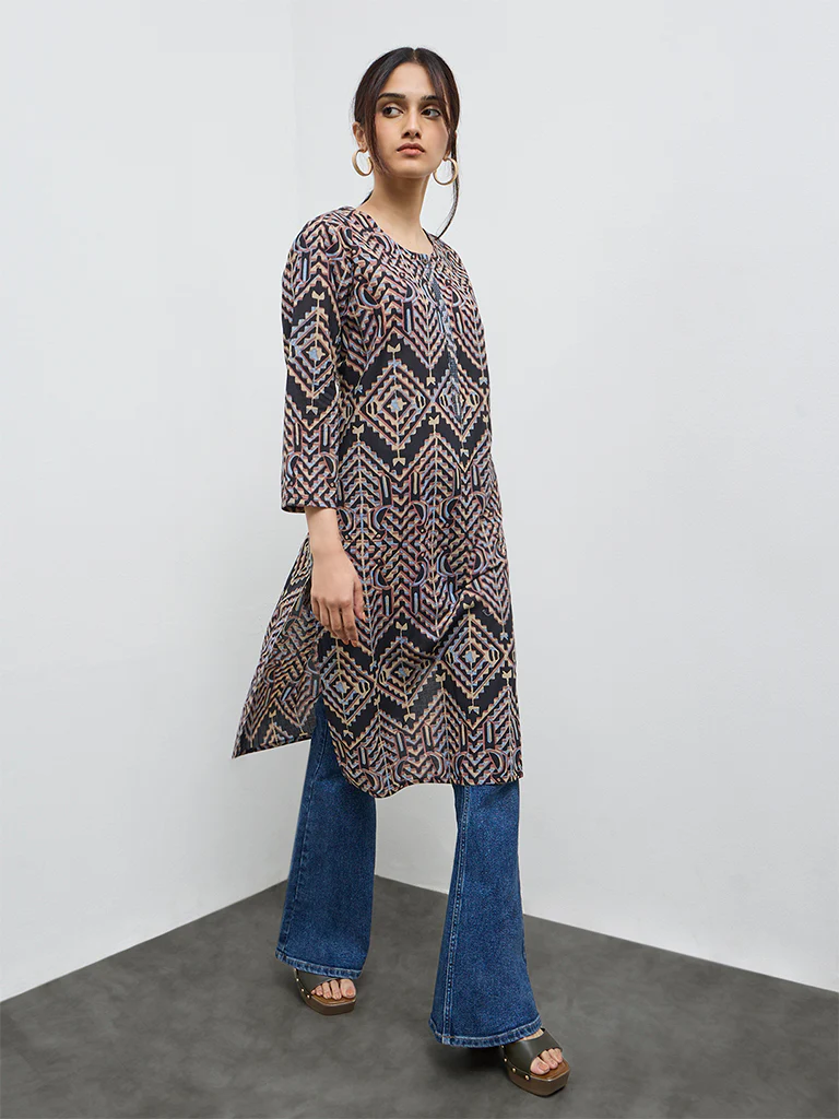 Utsa Black Geometric Design Cotton Straight Kurta