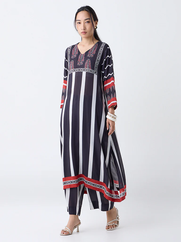 Utsa Black Printed A-Line Kurta - Image 2