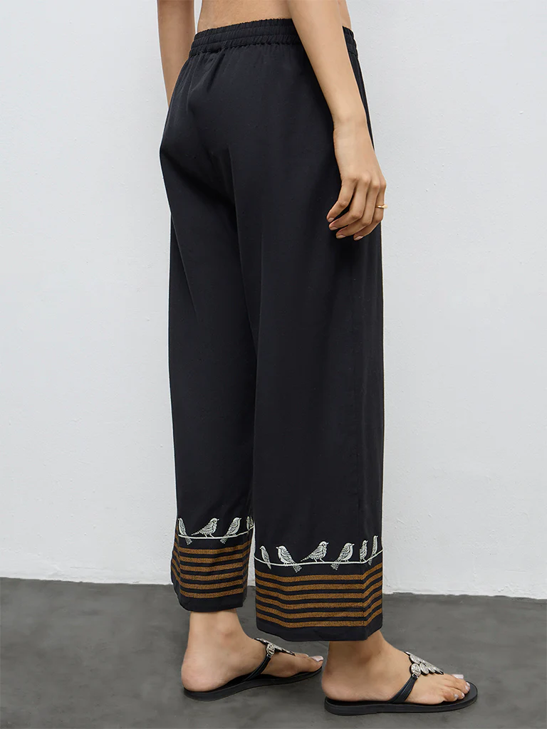 Utsa Black Printed Cotton-Blend Pants - Image 4