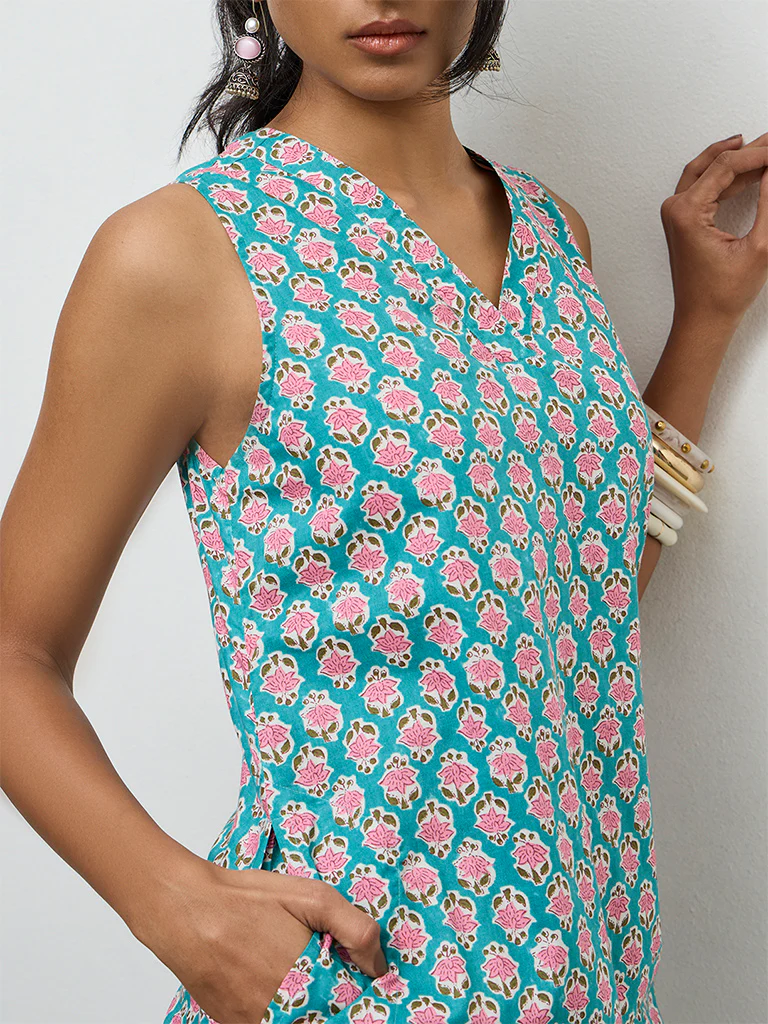 Utsa Blue Floral Pattern Cotton A-Line Kurta - Image 3