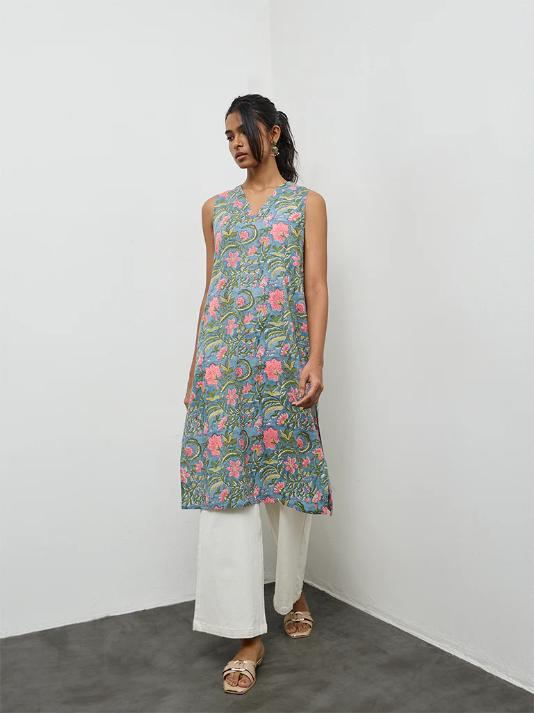 Utsa Blue Floral Printed Cotton A-Line Kurta - Image 2