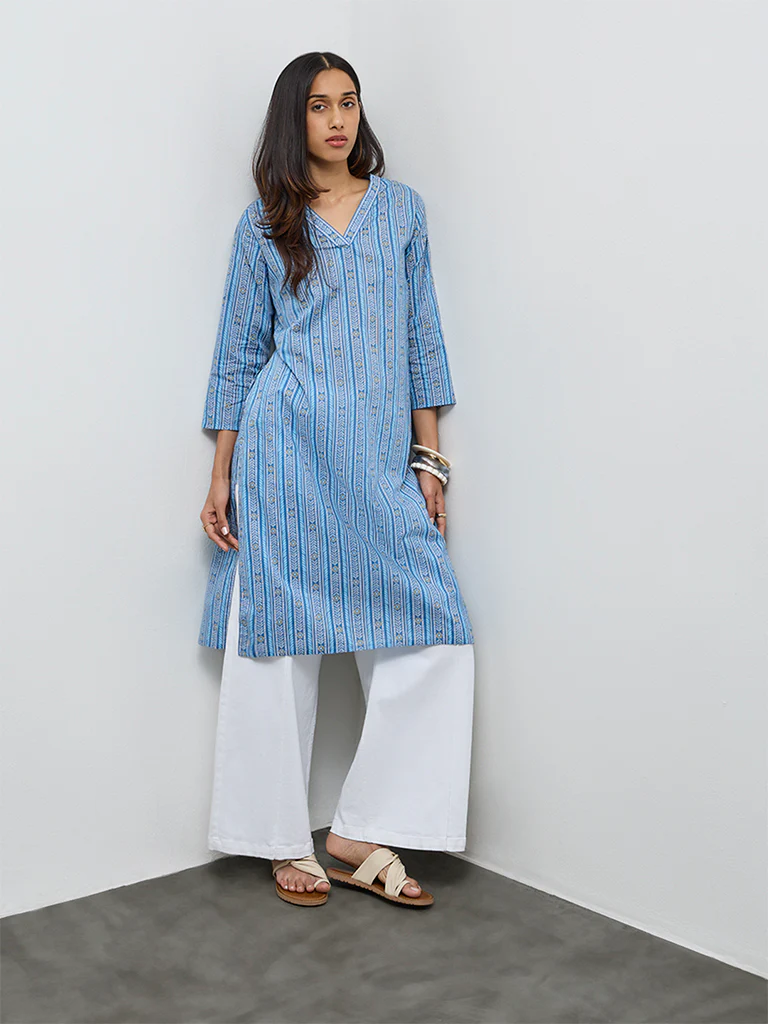 Utsa Blue Leaf Pattern Cotton Straight Kurta