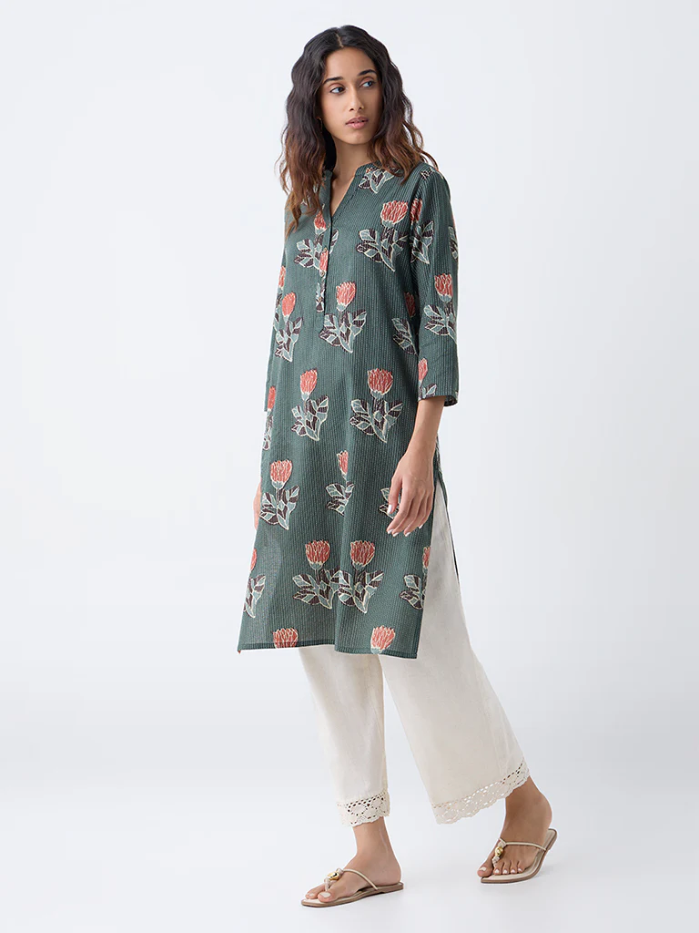 Utsa Dark Green Floral Design Cotton-Blend Straight Kurta - Image 2