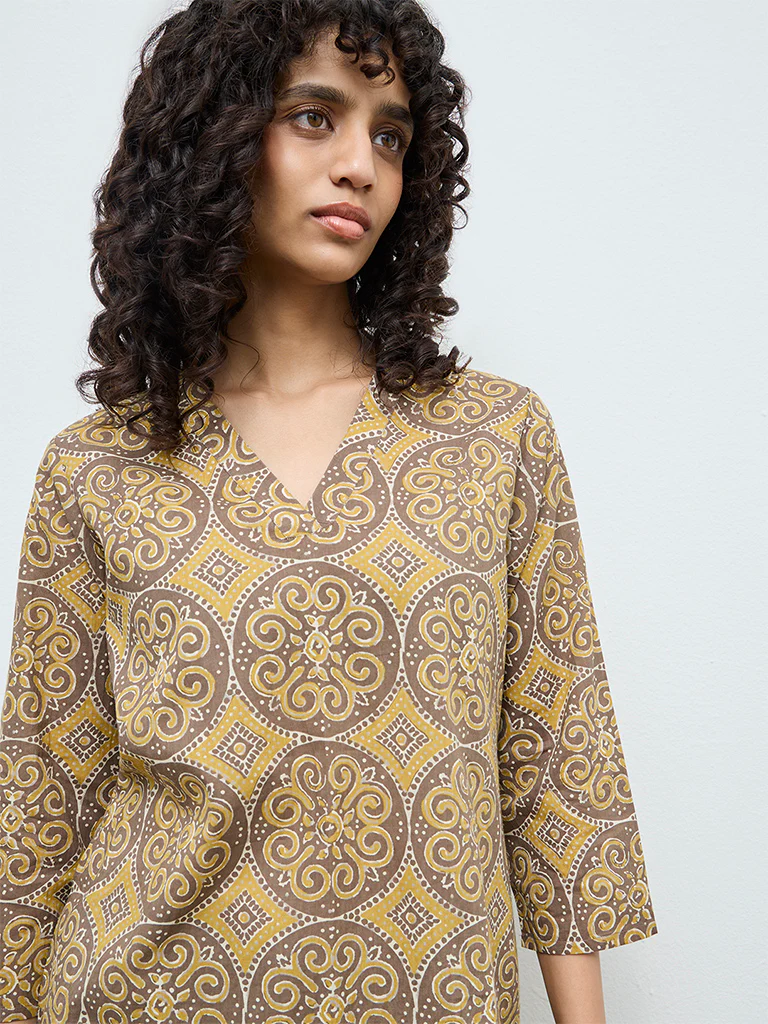 Utsa Dark Yellow Printed Cotton Straight Kurta - Image 3