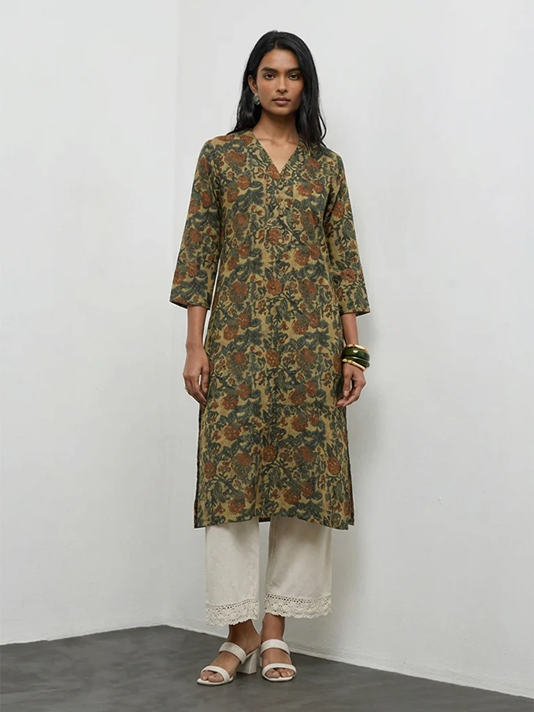 Utsa Green Floral Printed Cotton Straight Kurta - Image 2